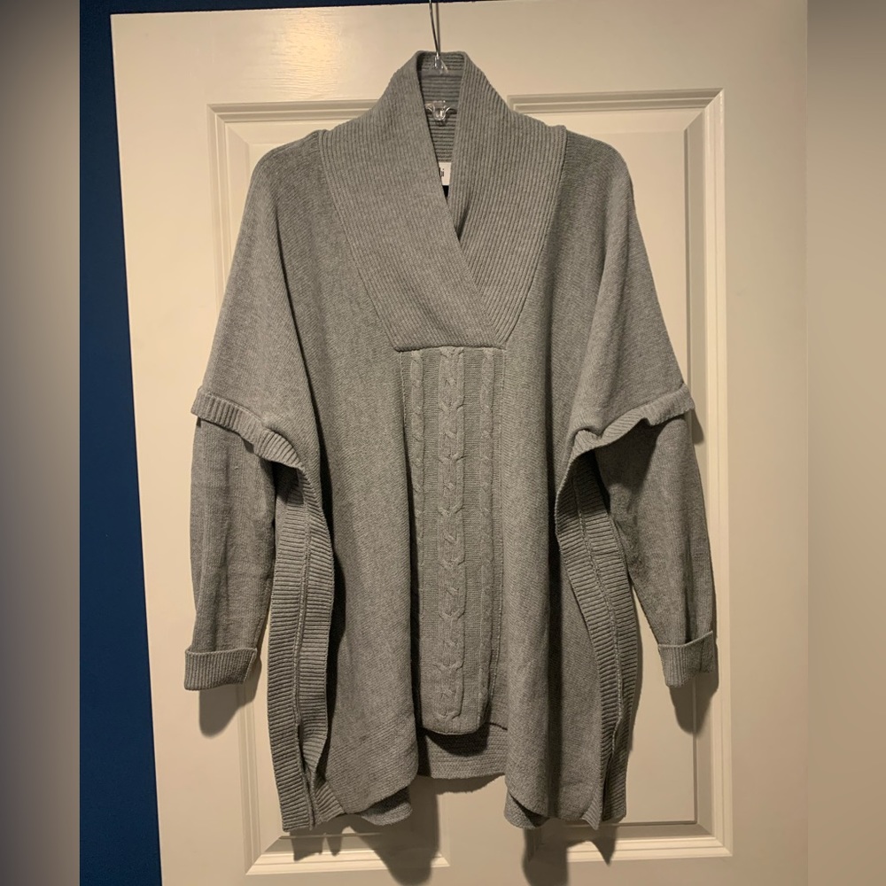 CAbi gray charlotte poncho cable knit sweater size L